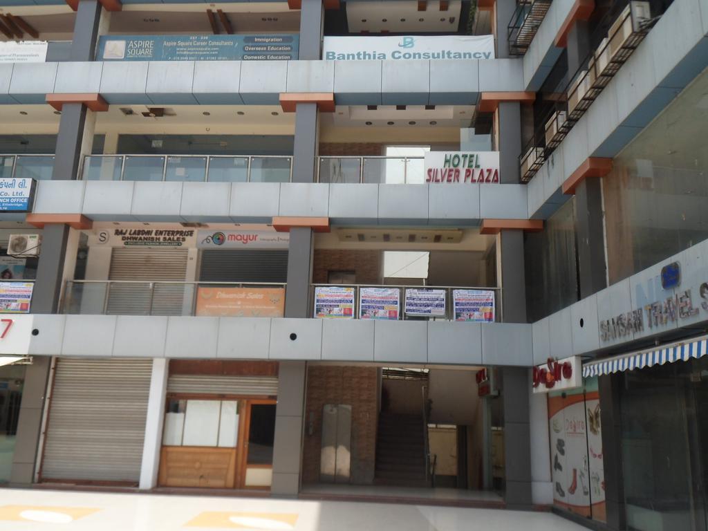 Hotel Silver Plaza Ahmedabad Exterior foto